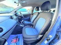 USED 2015 65 HYUNDAI I10 1.2 Premium Hatchback 5dr Petrol Automatic Low Mileage AUTOMATIC with a FSH