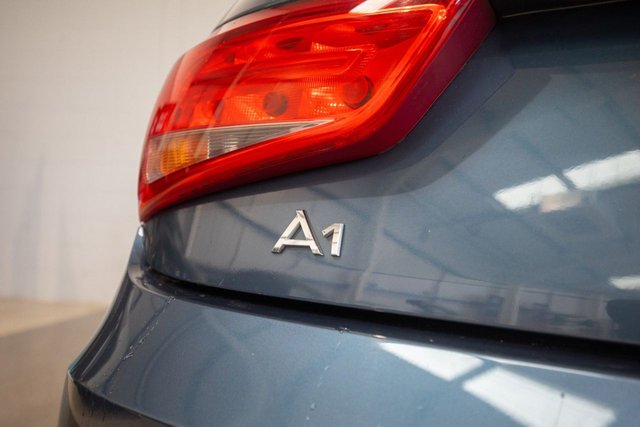 2017 Audi A1 1.6L Sport 5dr - Photo 9