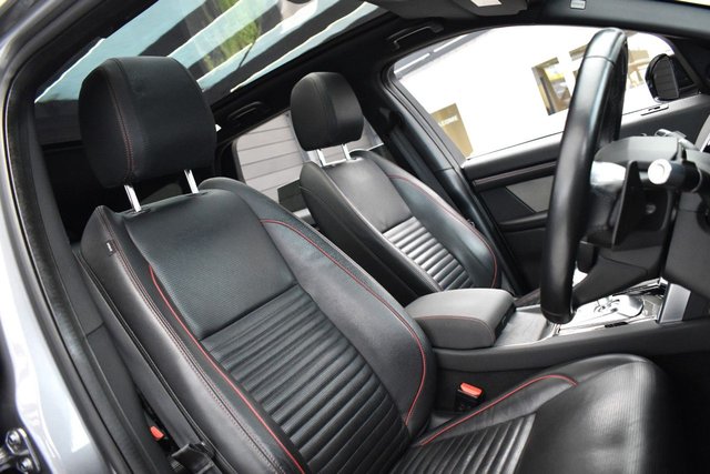 2020 Land Rover Discovery Sport 2L R-Dynamic Se 5dr - Photo 7