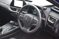USED 2023 73 LEXUS UX 2.0 250h F Sport Design SUV 5dr Petrol Hybrid E-CVT Euro 6 (s/s) (184 ps) REAR CAM / HEATED LEATHER
