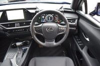 USED 2023 73 LEXUS UX 2.0 250h F Sport Design SUV 5dr Petrol Hybrid E-CVT Euro 6 (s/s) (184 ps) REAR CAM / HEATED LEATHER