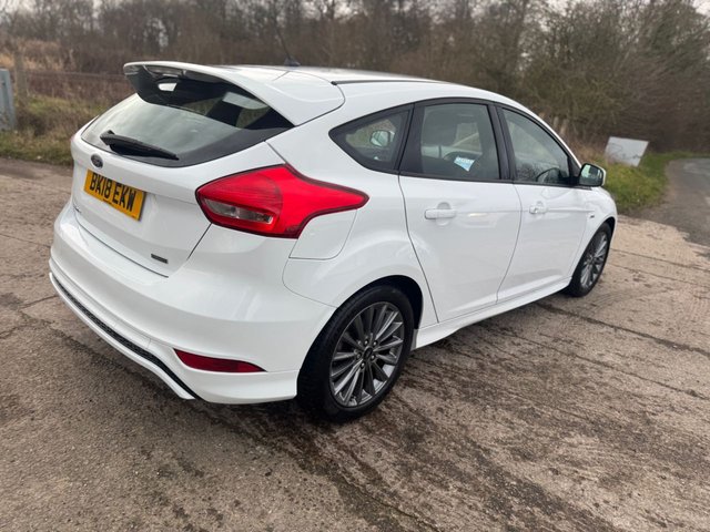 2018 Ford Focus 1L St-Line 5dr - Photo 4