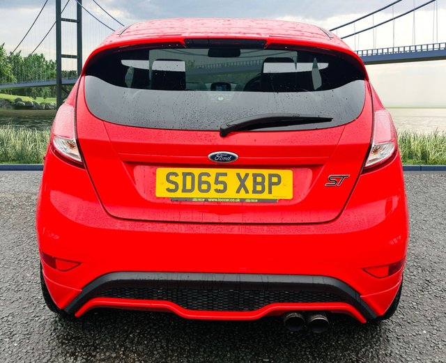 2015 FORD FIESTA - Photo 5