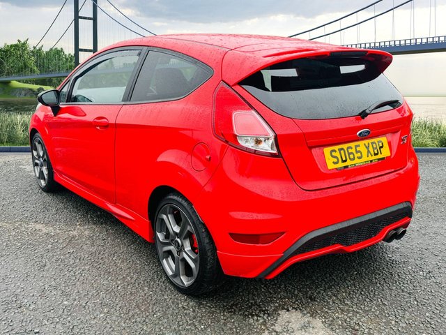 2015 FORD FIESTA - Photo 6