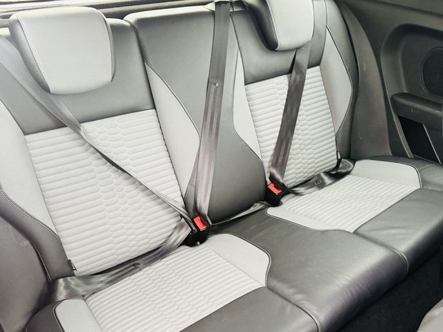 2015 FORD FIESTA - Photo 12