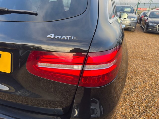 2018 MERCEDES-BENZ GLC 2.1 GLC250d AMG Line (Premium) SUV 5dr Diesel G-Tronic 4MATIC Euro 6 (s/s) (204 ps) - Photo 8