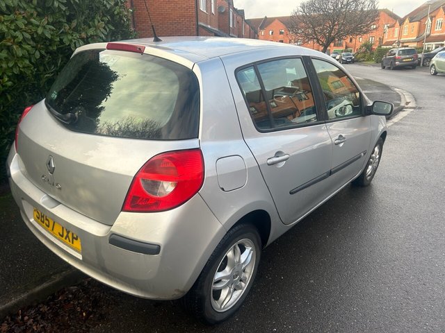 2007 Renault Clio 1.2L Dynamique 5dr - Photo 4