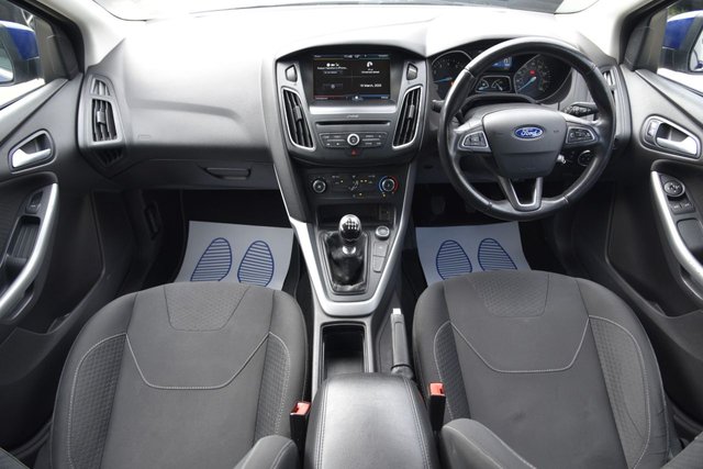 2016 FORD FOCUS - Photo 2