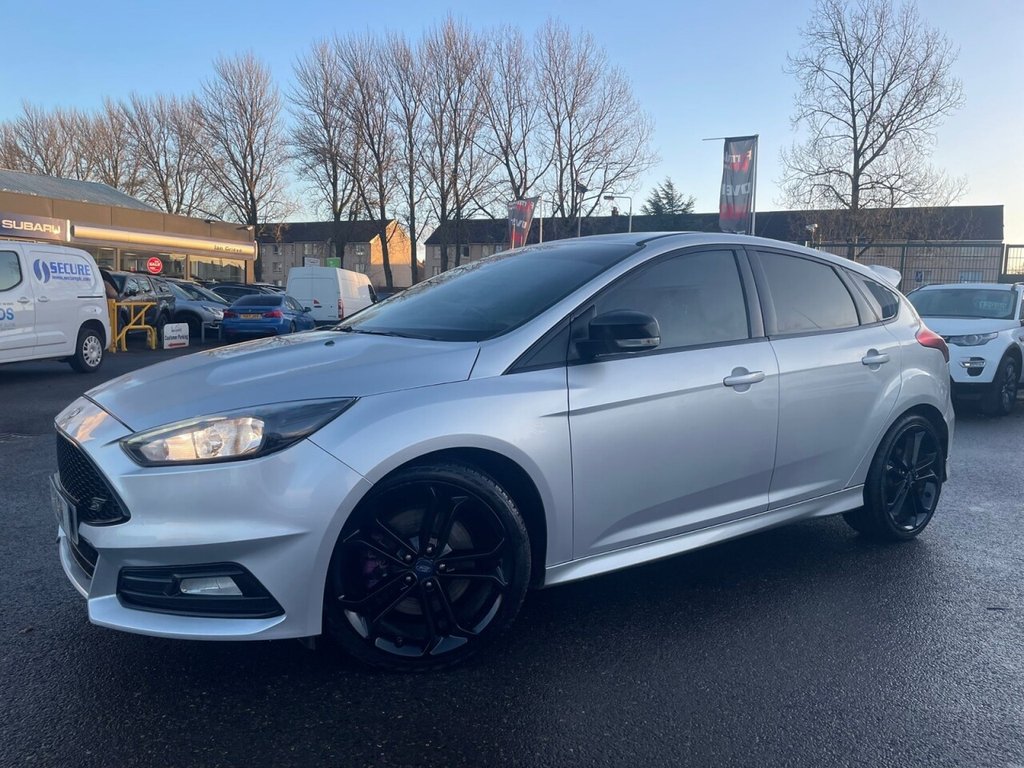 2015 FORD FOCUS