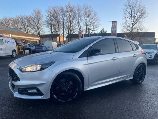 2015 65 FORD FOCUS 2.0 TDCi ST-2 Hatchback 5dr Diesel Manual Euro 6 (s/s) (185 ps) 