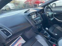 USED 2015 65 FORD FOCUS 2.0 TDCi ST-2 Hatchback 5dr Diesel Manual Euro 6 (s/s) (185 ps) 