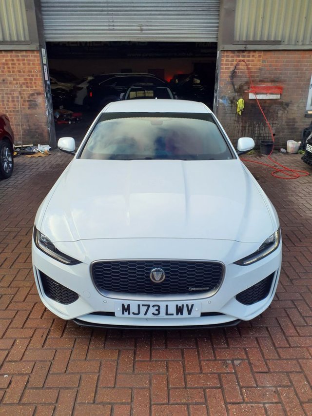 2023 JAGUAR XE 2.0 D200 MHEV R-Dynamic S Saloon 4dr Diesel Auto Euro 6 (s/s) (204 ps) - Photo 3