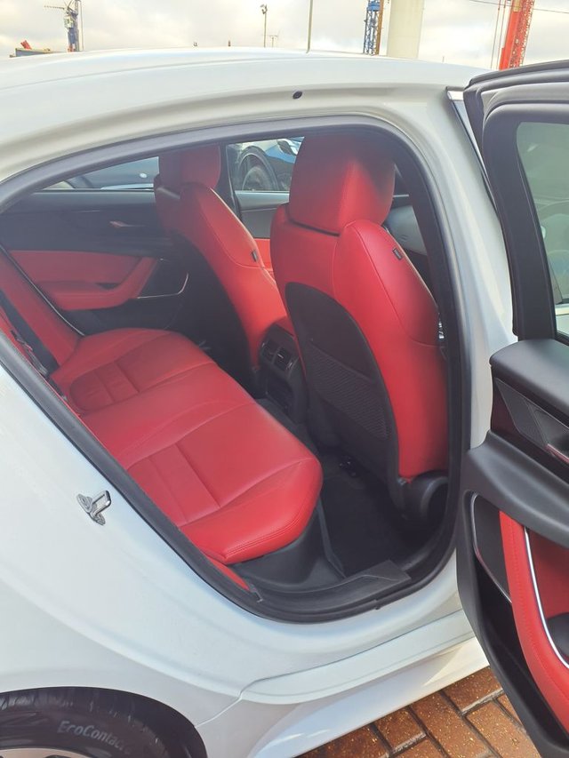 2023 JAGUAR XE 2.0 D200 MHEV R-Dynamic S Saloon 4dr Diesel Auto Euro 6 (s/s) (204 ps) - Photo 10