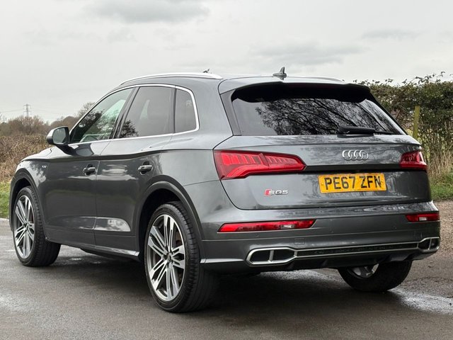 2017 AUDI SQ5 - Photo 3