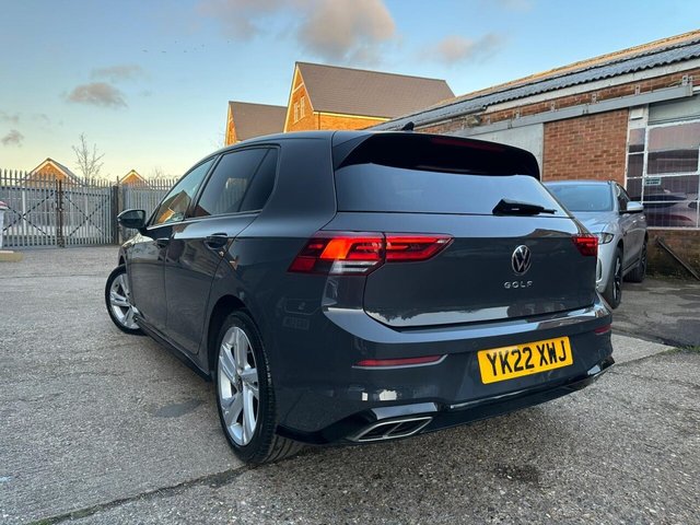 2022 VOLKSWAGEN GOLF 1.5 TSI R-Line Euro 6 (s/s) 5dr - Photo 4