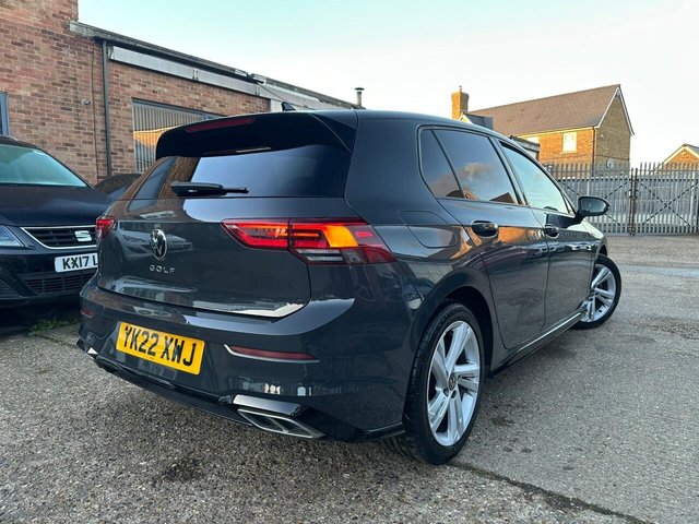 2022 VOLKSWAGEN GOLF 1.5 TSI R-Line Euro 6 (s/s) 5dr - Photo 3