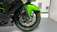 USED 2015 15 KAWASAKI ZZR1400 - BUY ONLINE 24 HRS A DAY - FINANCE AVAILABLE - ALL TYPES OF CREDIT ACCEPTED WITH TWIN AKRAPOVIC EXHAUSTS