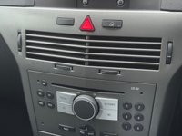 USED 2005 55 VAUXHALL ASTRA 1.6i 16v Design Estate 5dr Petrol Manual (161 g/km, 103 bhp) 