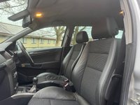 USED 2005 55 VAUXHALL ASTRA 1.6i 16v Design Estate 5dr Petrol Manual (161 g/km, 103 bhp) 