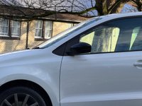 USED 2015 15 VOLKSWAGEN POLO 1.2 TSI BlueMotion Tech SE Design Hatchback 5dr Petrol Manual Euro 6 (s/s) (90 ps) 