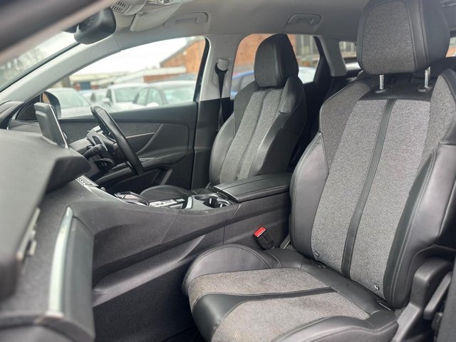 2017 PEUGEOT 3008 - Photo 11