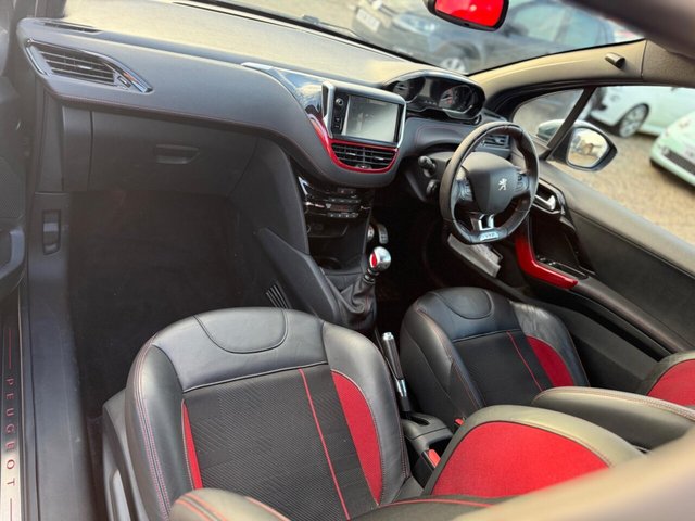 2013 PEUGEOT 208 - Photo 10