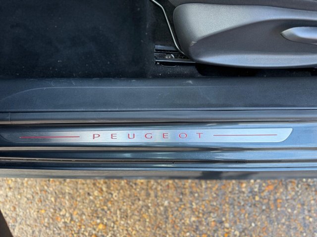 2013 PEUGEOT 208 - Photo 11