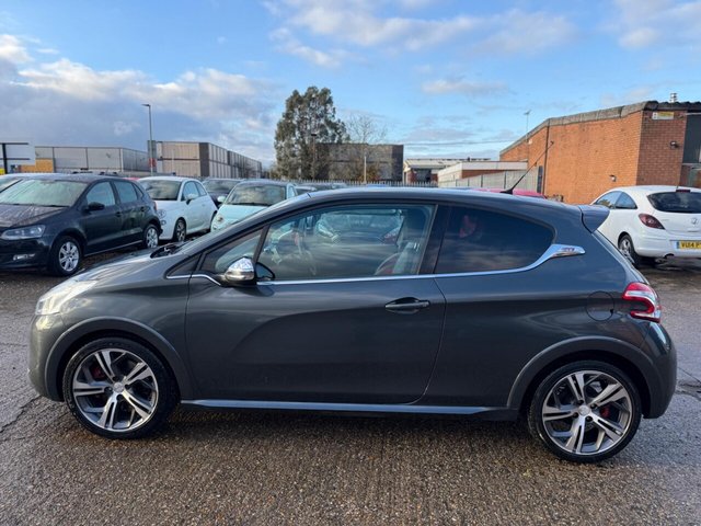 2013 PEUGEOT 208 - Photo 6