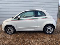 USED 2010 60 FIAT 500 1.2 Lounge Hatchback 3dr Petrol Manual Euro 5 (s/s) (69 bhp) 2 keys, sunroof, ulez