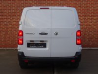 USED 2022 22 VAUXHALL VIVARO 1.5 Turbo D 2900 Dynamic L2 H1 Euro 6 (s/s) 6dr DAY VAN CONVERSION