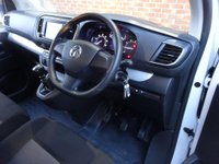 USED 2022 22 VAUXHALL VIVARO 1.5 Turbo D 2900 Dynamic L2 H1 Euro 6 (s/s) 6dr DAY VAN CONVERSION