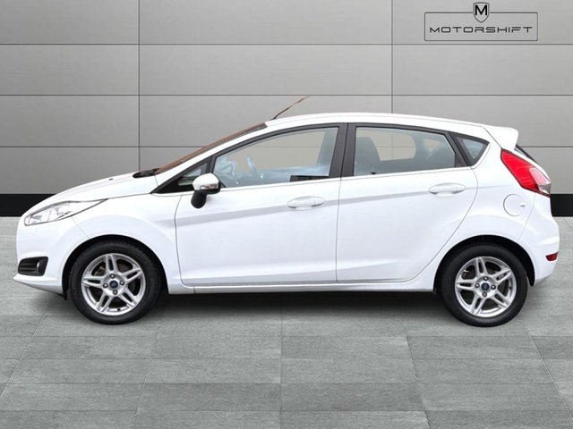 2013 FORD FIESTA - Photo 6