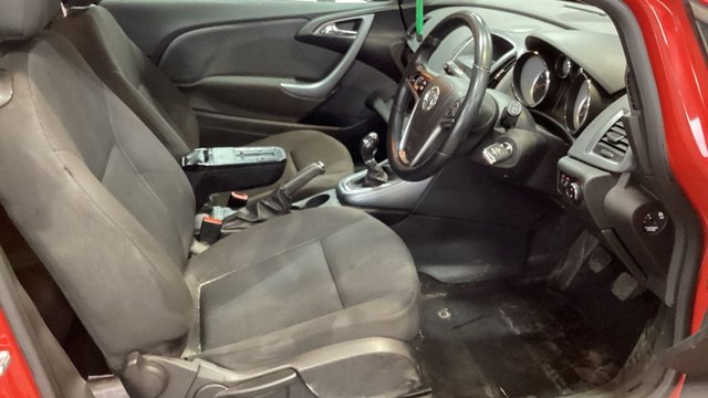 2014 VAUXHALL ASTRA GTC - Photo 8