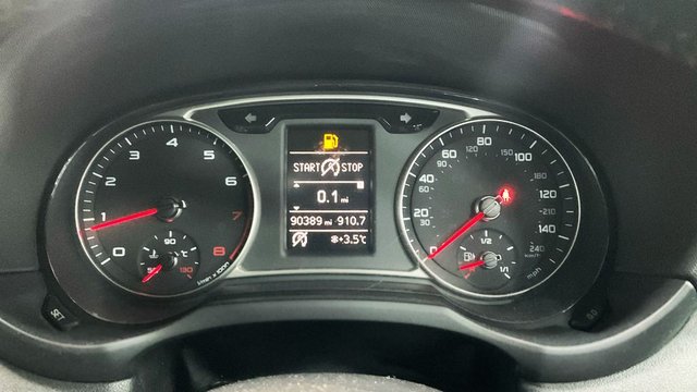 2012 AUDI A1 - Photo 10