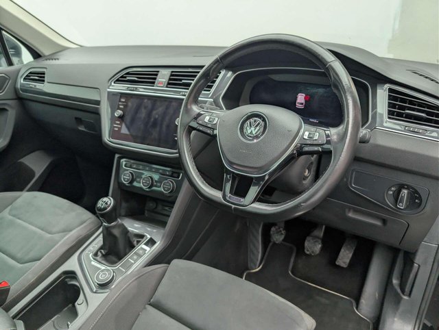 USED 2018 18 VOLKSWAGEN TIGUAN 2.0 TDI SEL SUV 5dr Diesel Manual 4Motion Euro 6 (s/s) (150 ps) HEATED FRONT SEATS+LANE ASSIST CLICK & COLLECT/HOME DELIVERY