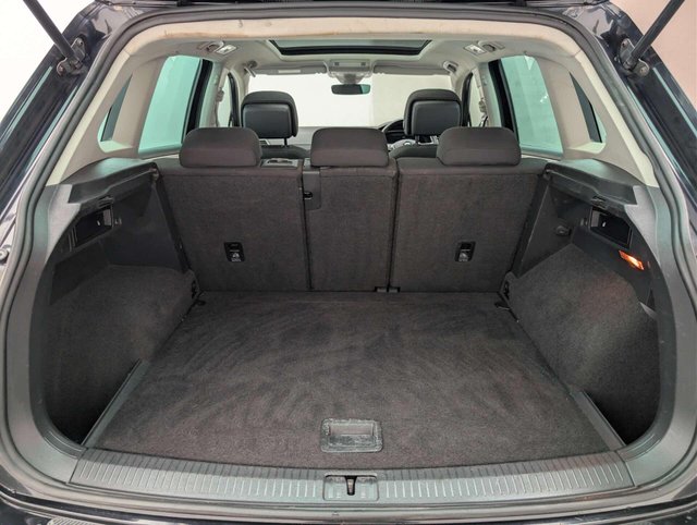 USED 2018 18 VOLKSWAGEN TIGUAN 2.0 TDI SEL SUV 5dr Diesel Manual 4Motion Euro 6 (s/s) (150 ps) HEATED FRONT SEATS+LANE ASSIST CLICK & COLLECT/HOME DELIVERY