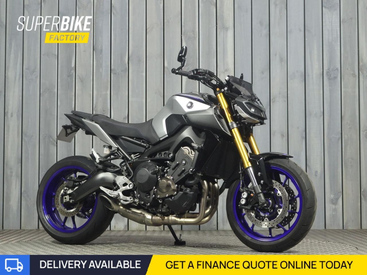 YAMAHA MT-09