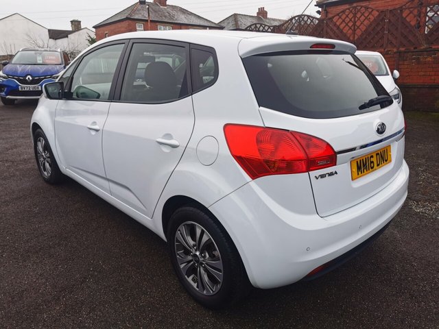 2016 KIA VENGA - Photo 4