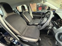 USED 2014 14 VOLKSWAGEN UP! 1.0 High up! Hatchback 5dr Petrol ASG Euro 5 (75 ps) NAV~CARPLAY~R/CAM~H/SEAT~FINAN