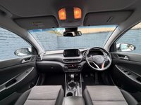 USED 2018 68 HYUNDAI TUCSON 1.6 GDi SE Nav SUV 5dr Petrol Manual Euro 6 (s/s) (132 ps) Dual zone climate control A/C, Satellite navigation, Cruise control, Bluetooth connectivity, USB and AUX input, Lane departure warning, Auto wipers, Different drive mode, Auto dimming rearview mirror, Power folding wingmirrors, DAB radio, LED daytime running lights, Rear parking camera, Rear parking sensors, Auto Headlights, Apple Carplay, Android Auto.
