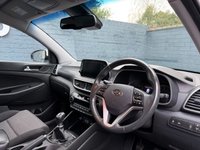USED 2018 68 HYUNDAI TUCSON 1.6 GDi SE Nav SUV 5dr Petrol Manual Euro 6 (s/s) (132 ps) Dual zone climate control A/C, Satellite navigation, Cruise control, Bluetooth connectivity, USB and AUX input, Lane departure warning, Auto wipers, Different drive mode, Auto dimming rearview mirror, Power folding wingmirrors, DAB radio, LED daytime running lights, Rear parking camera, Rear parking sensors, Auto Headlights, Apple Carplay, Android Auto.