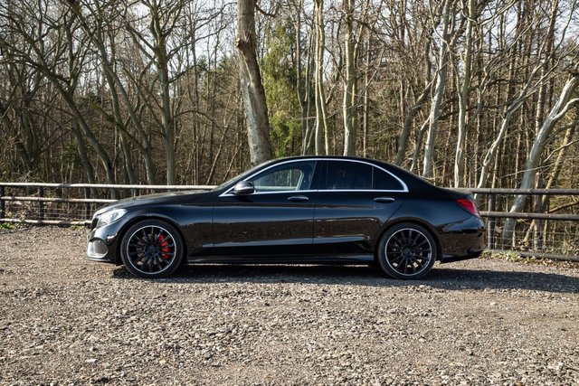 2016 MERCEDES-BENZ C-CLASS 2.1 C250d AMG Line (Premium Plus) Saloon 4dr Diesel 7G-Tronic+ Euro 6 (s/s) (204 ps) - Photo 12