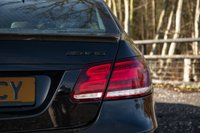 USED 2015 15 MERCEDES-BENZ E-CLASS 5.5 E63 V8 BiTurbo AMG Saloon 4dr Petrol SpdS MCT Euro 6 (s/s) (557 ps) COOLING SEATS