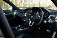 USED 2015 15 MERCEDES-BENZ E-CLASS 5.5 E63 V8 BiTurbo AMG Saloon 4dr Petrol SpdS MCT Euro 6 (s/s) (557 ps) COOLING SEATS