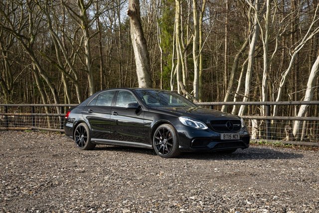 2015 MERCEDES-BENZ E-CLASS 5.5 E63 V8 BiTurbo AMG Saloon 4dr Petrol SpdS MCT Euro 6 (s/s) (557 ps) - Photo 2