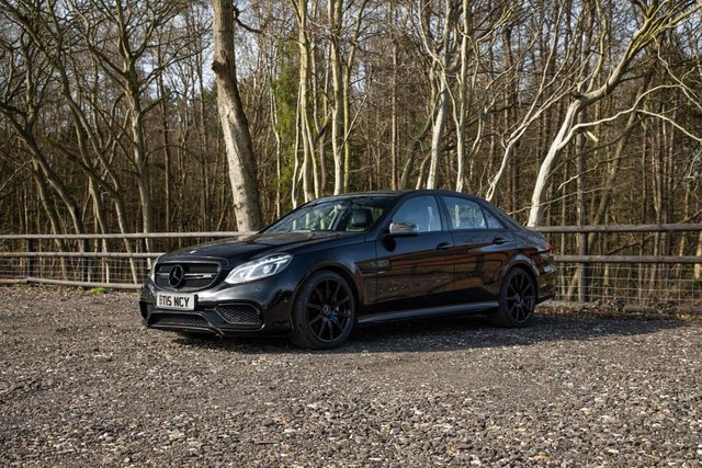 2015 MERCEDES-BENZ E-CLASS 5.5 E63 V8 BiTurbo AMG Saloon 4dr Petrol SpdS MCT Euro 6 (s/s) (557 ps) - Photo 12