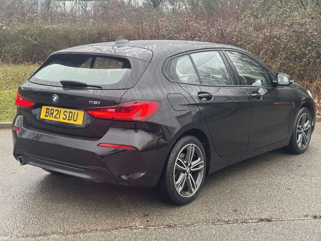 2021 BMW 1 SERIES - Photo 5