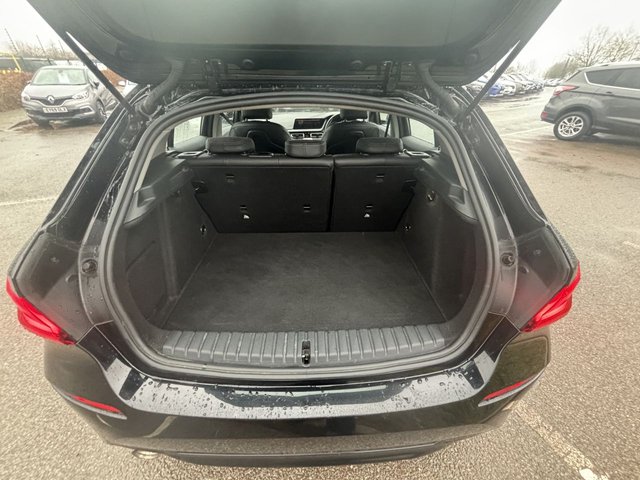 2021 BMW 1 SERIES - Photo 11