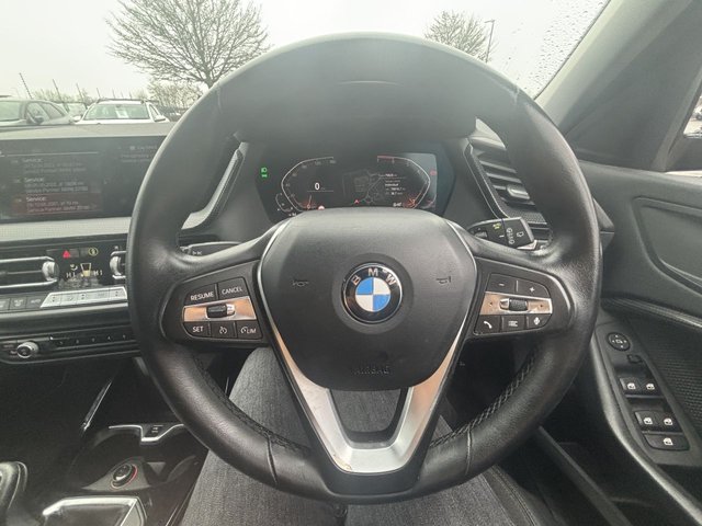 2021 BMW 1 SERIES - Photo 12