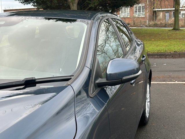 2018 Volvo V40 1.5L Momentum Nav Plus 5dr - Photo 10